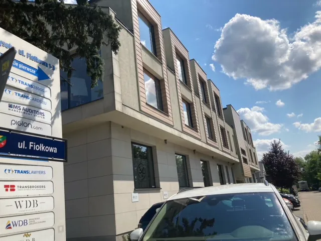 Kompleks lokali usługowych Wysoka, ul. Fiołkowa